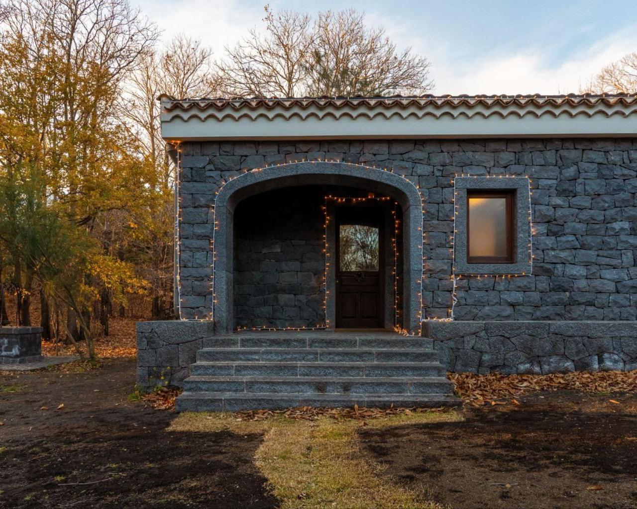 Matilde'S Chalet Etna Nature House Nicolosi Exteriör bild