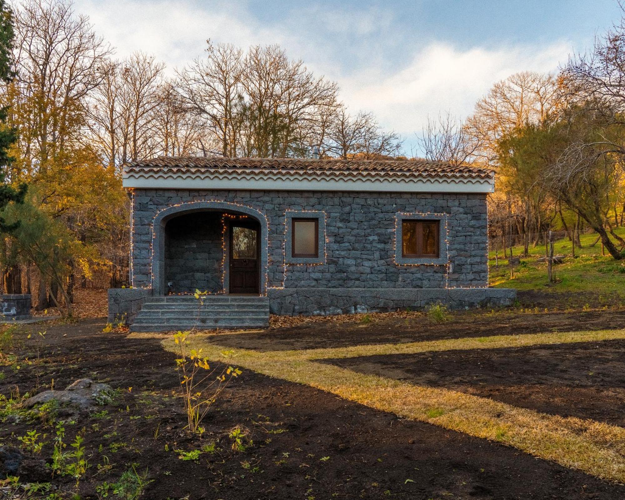 Matilde'S Chalet Etna Nature House Nicolosi Exteriör bild